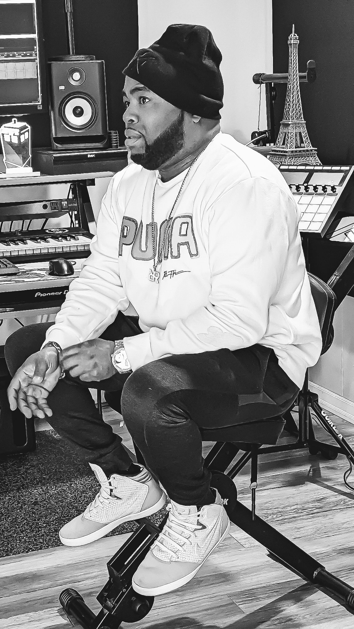 DJ Rocswell in the studio